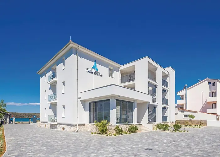 Beautiful In With House Sea View Apartmán