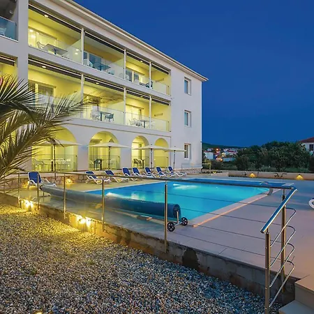 Beautiful In With House Sea View